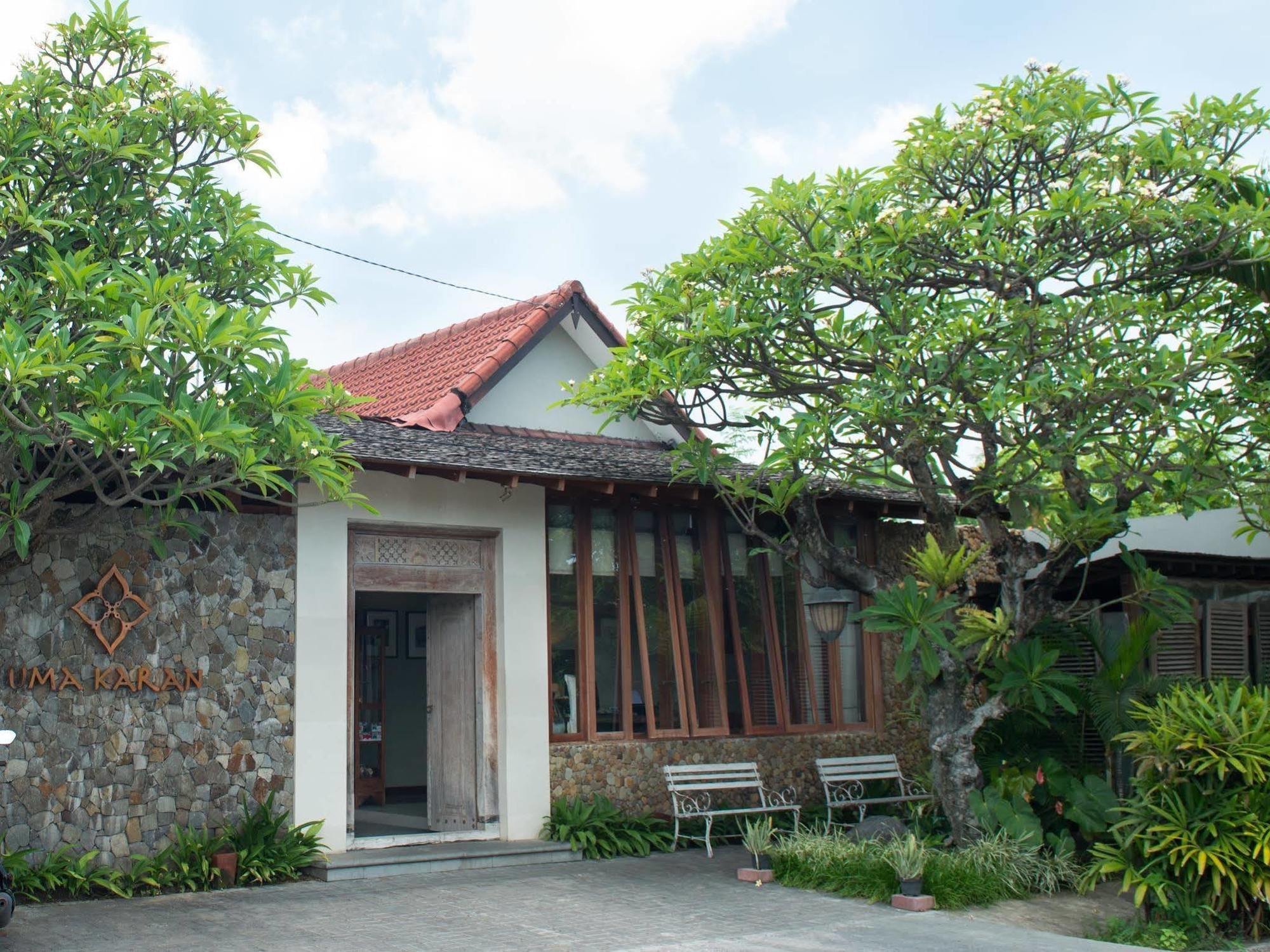 Uma Karan Hotel Kuta  Exterior photo